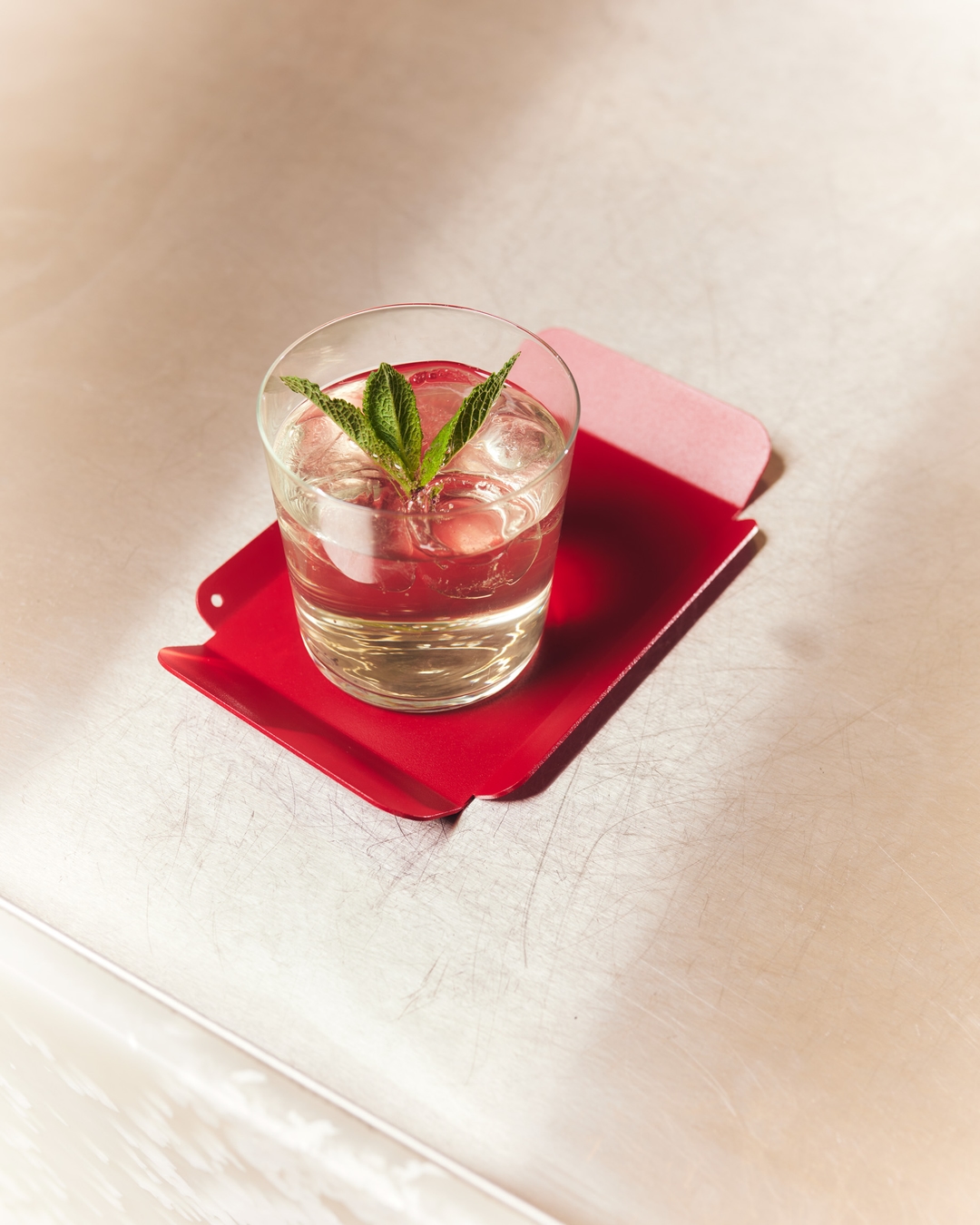 Drink of the month at the club: Elderflower lemonade