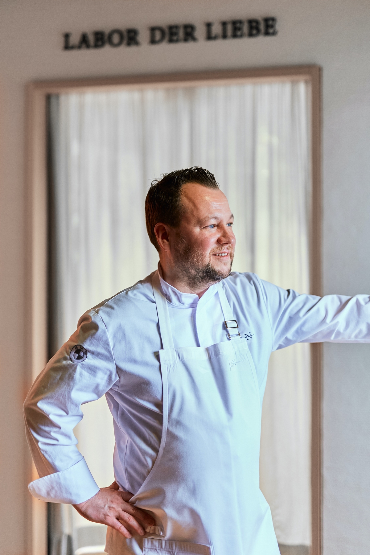 Jan Hartwig ve své restauraci Jan